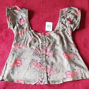 Pretty crop top NWT